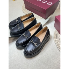 Gucci Low Shoes